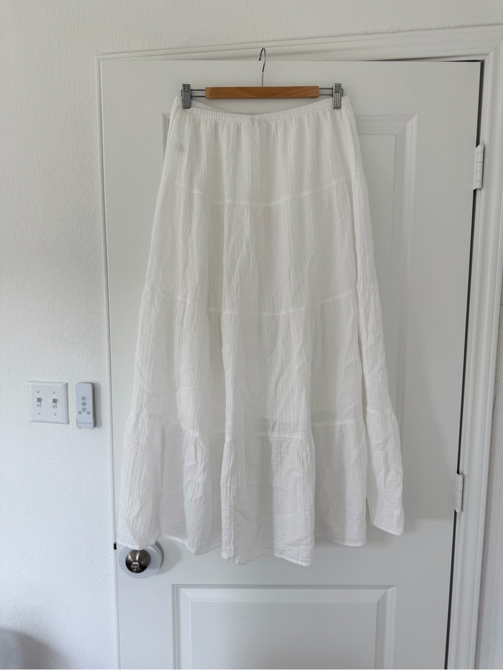 Universal Thread White Tiered Maxi Skirt - Picture 2 of 3